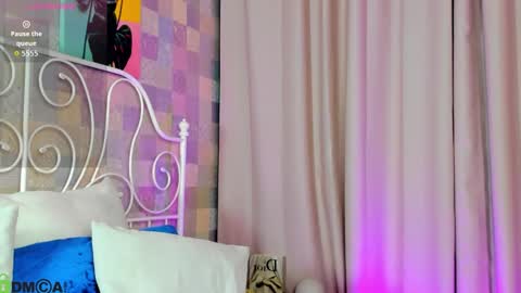 Kelly GMT 2 Su We Th Fr Sa   0300AM-09-00AM   online show from September 23, 2:21 am