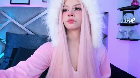 Keidy Monday to Saturday from 200 pm to 810pm  UTC-5 Colombia Time online show from October 31, 9:08 pm