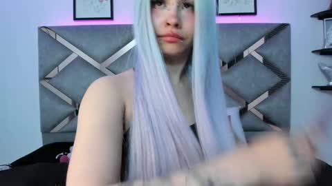 Keidy Monday to Saturday from 200 pm to 810pm  UTC-5 Colombia Time online show from March 1, 7:04 pm