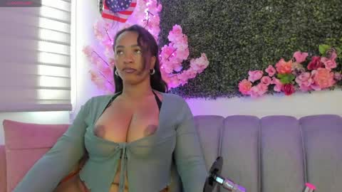 naty online show from May 27, 3:31 pm