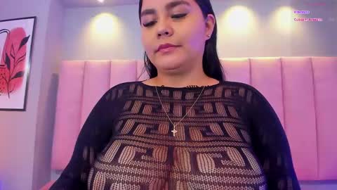 Keily Ross online show from February 28, 8:28 pm