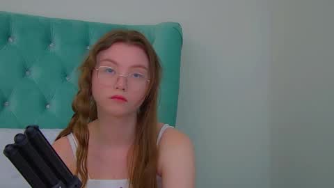 Keira online show from October 3, 7:19 pm