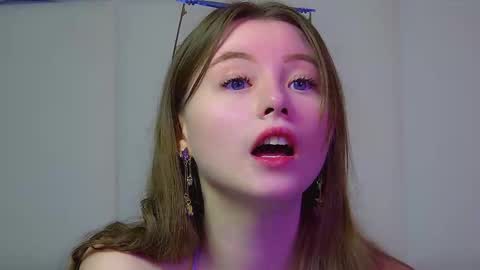 Keira online show from October 2, 7:08 pm