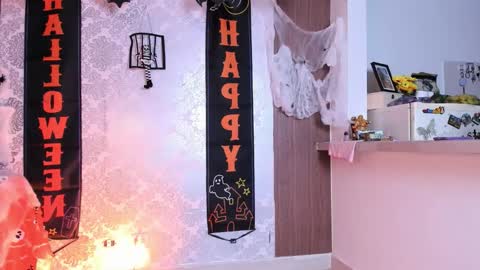 kelly__thomson online show from October 6, 11:31 pm