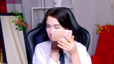 Kelly online show from December 1, 10:41 am