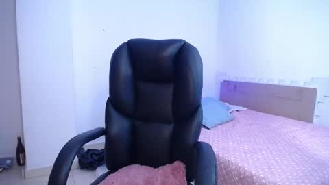 elena online show from January 31, 1:11 am