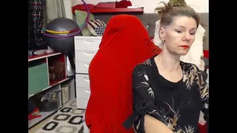 kelly online show from February 22, 12:27 am