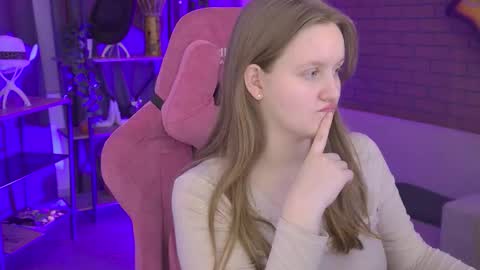 kelly online show from February 4, 11:35 am