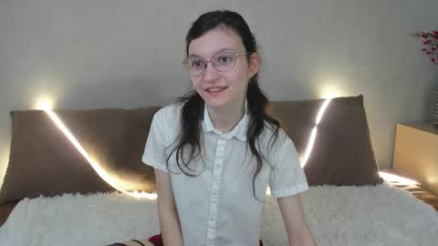 Kelsirabenold online show from March 23, 5:02 am