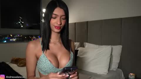 Andrea online show from February 28, 11:45 pm