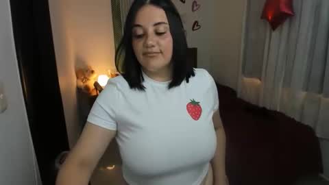 Fernanda online show from April 12, 8:11 pm