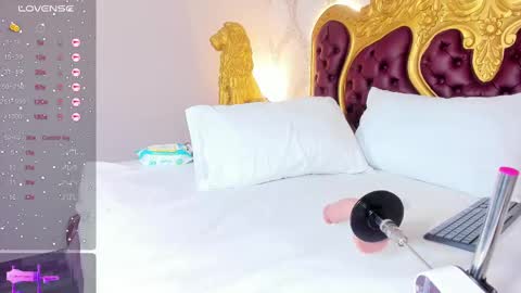 Kendral  online show from October 9, 5:22 am