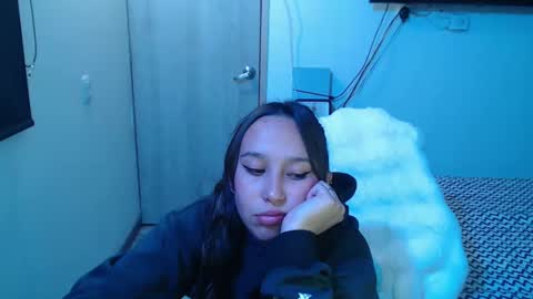 kenshi2302 online show from November 14, 1:49 am