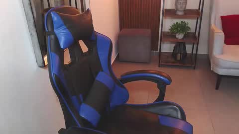 Kenya Buhle online show from December 19, 6:22 pm