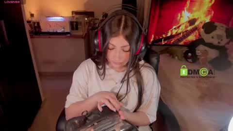 Khi.  online show from February 25, 6:25 am