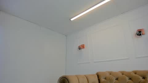 Khloe online show from January 19, 4:44 am