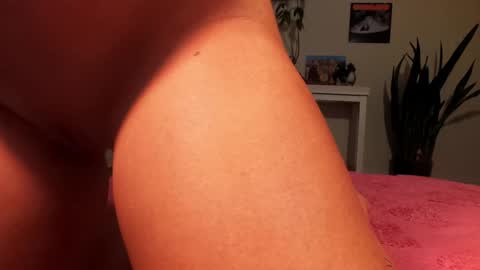 Khloe online show from February 25, 2:32 am