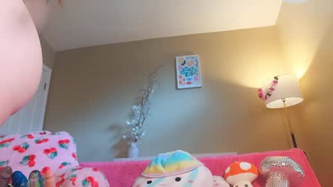 Khloe online show from January 5, 8:21 pm