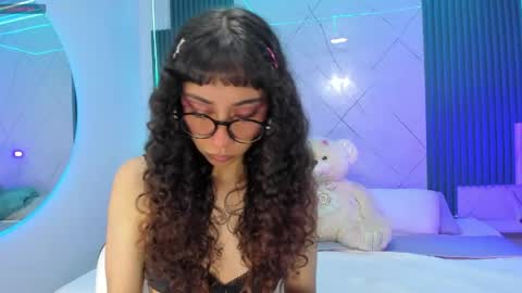 Kiara online show from May 1, 12:25 am