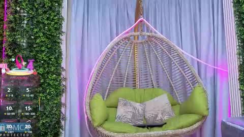 Kiara Zahiri online show from October 6, 11:05 am