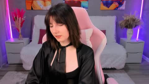 Kika online show from April 10, 2:56 pm