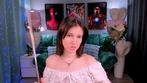 Kika online show from March 17, 12:20 pm