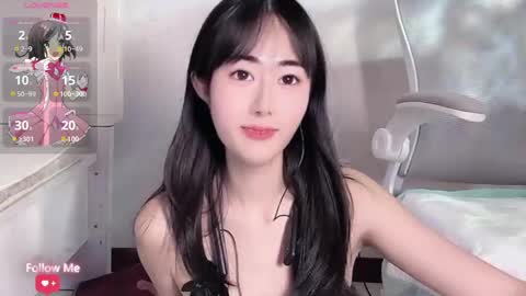 kiki_loveu online show from December 18, 7:58 am