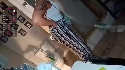 kikilovespartylights online show from January 21, 10:08 am