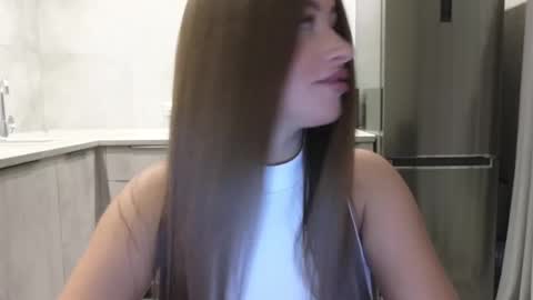 EvaAnna online show from February 26, 9:07 pm