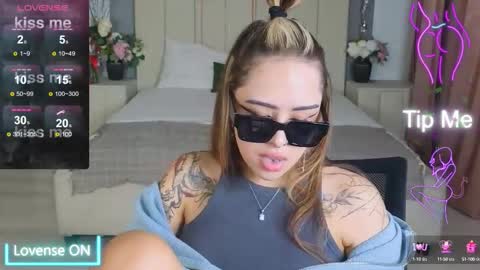 Kim online show from October 1, 1:16 pm