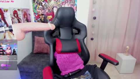 kim online show from February 10, 8:21 pm