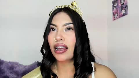 kim_mouth17 online show from April 18, 11:37 pm