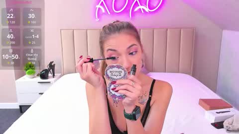 kimberlly_smith online show from October 2, 1:43 am