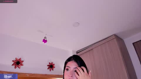 kimberly shaw online show from October 5, 6:24 pm