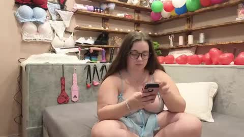 kimberlycaprice online show from March 11, 4:18 pm