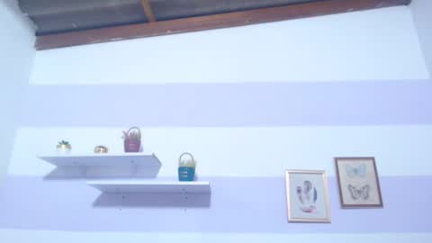 Kim  online show from December 3, 7:05 pm