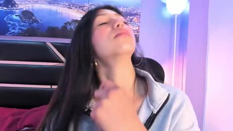 Kimberly Villalobos online show from March 14, 12:17 pm