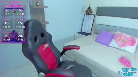 KAREN  online show from January 30, 7:37 pm