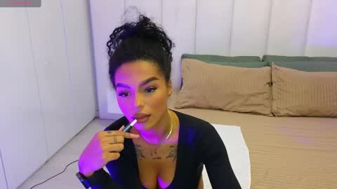 Kim online show from February 22, 3:21 pm