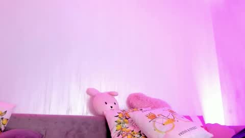 Natalie online show from December 4, 9:48 pm