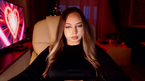 Kim Lee  online show from December 24, 2:33 pm