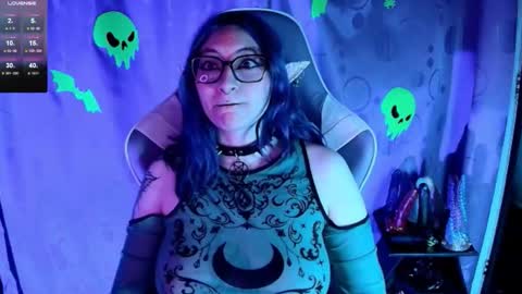   online show from November 17, 1:56 pm