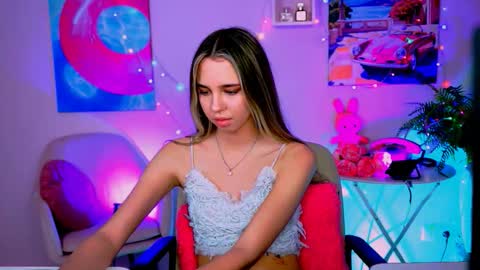 kimporins online show from February 3, 12:43 pm