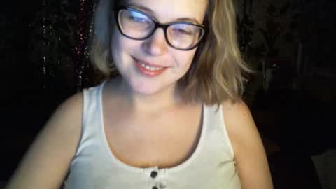 kindsweet online show from March 5, 1:42 am