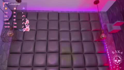 Kira  online show from June 17, 4:58 am
