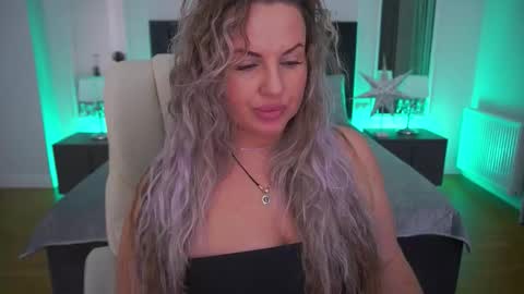 Kira online show from March 22, 10:27 pm