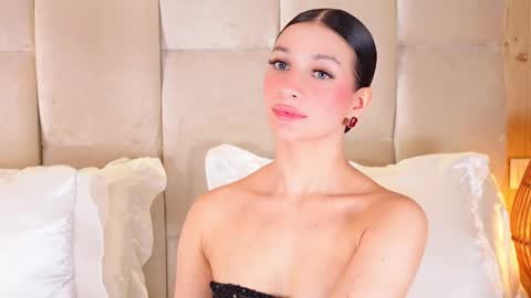 kira online show from October 23, 3:12 am