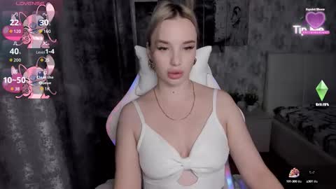 kirakrox online show from October 14, 6:43 pm