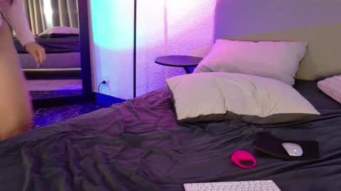 Kira online show from October 4, 7:14 am