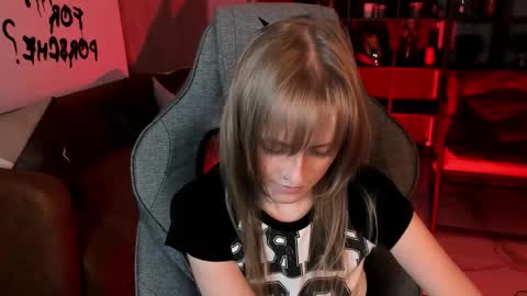 Kira online show from September 30, 6:13 pm